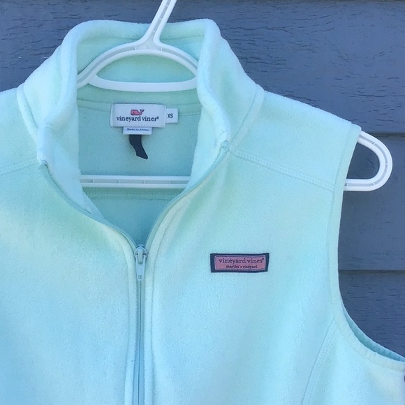 Vineyard Vines Mint Green Fleece Vest - Picture 4 of 13